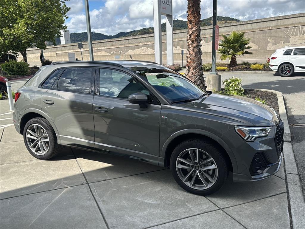 2025 Audi Q3 S line Premium