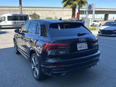 2021 Audi Q3 S line Premium