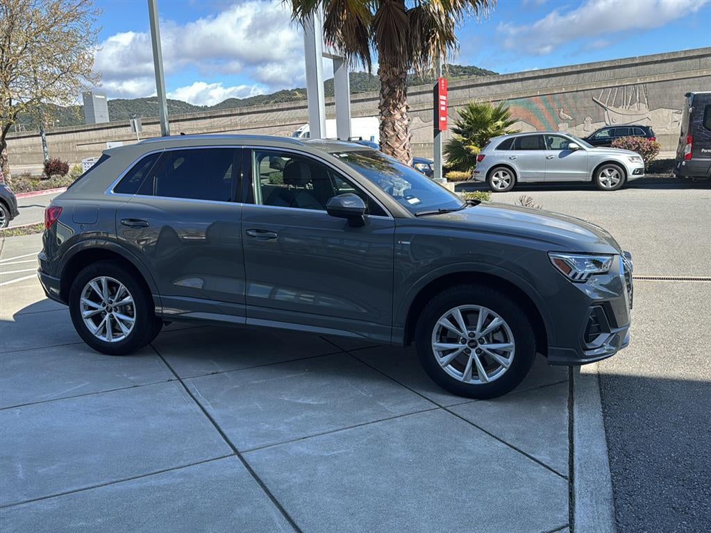 2025 Audi Q3 S line Premium