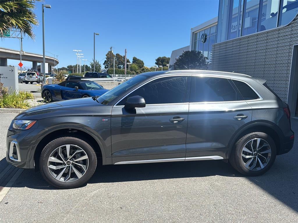 2023 Audi Q5 S line Premium Plus