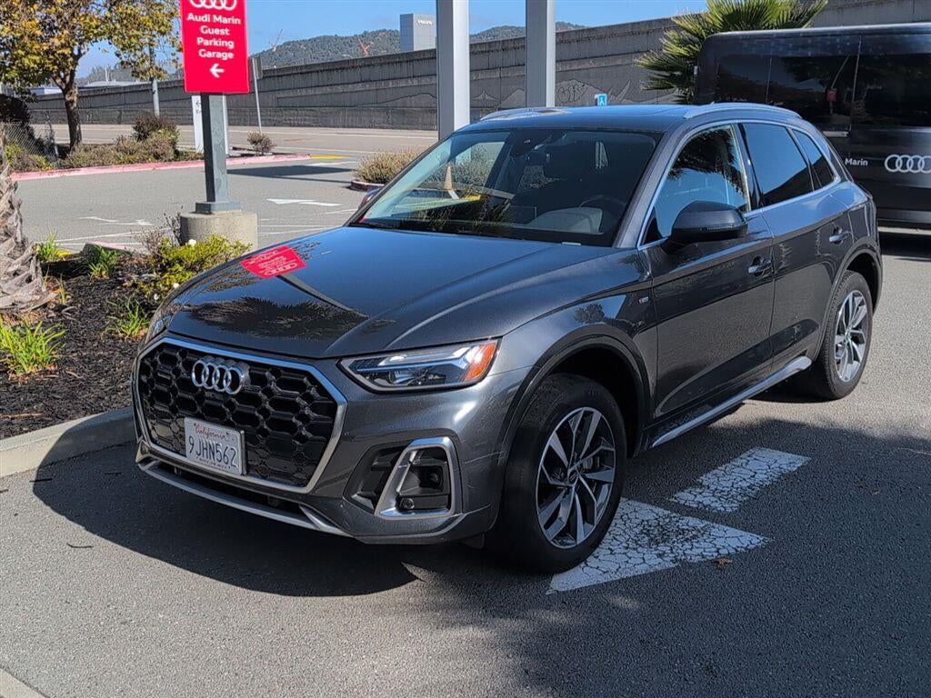 2023 Audi Q5 S line Premium Plus