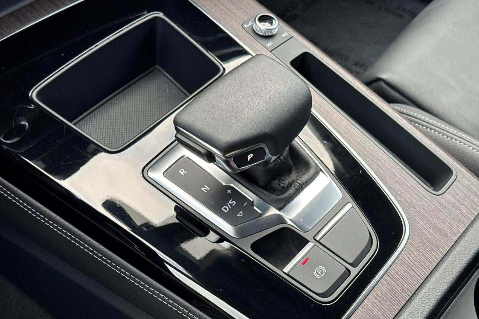 2025 Audi Q5 S line Premium Plus