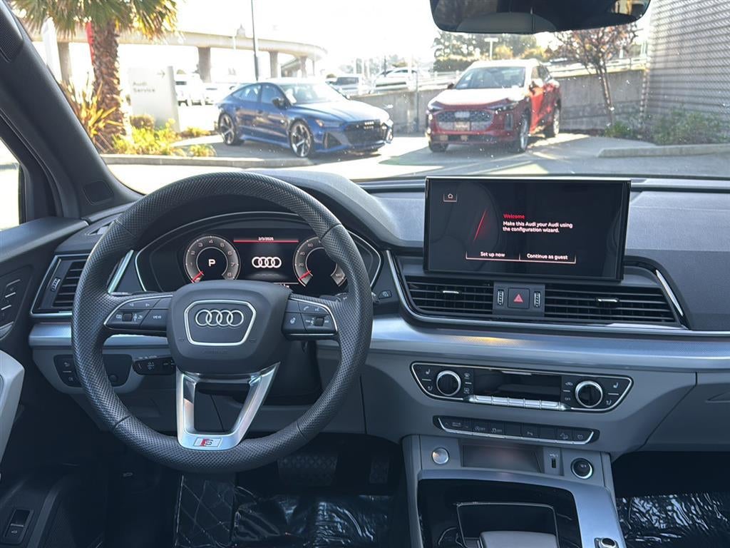 2025 Audi Q5 S line Premium Plus