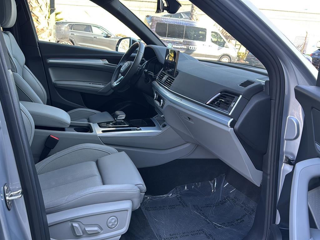 2025 Audi Q5 S line Premium Plus