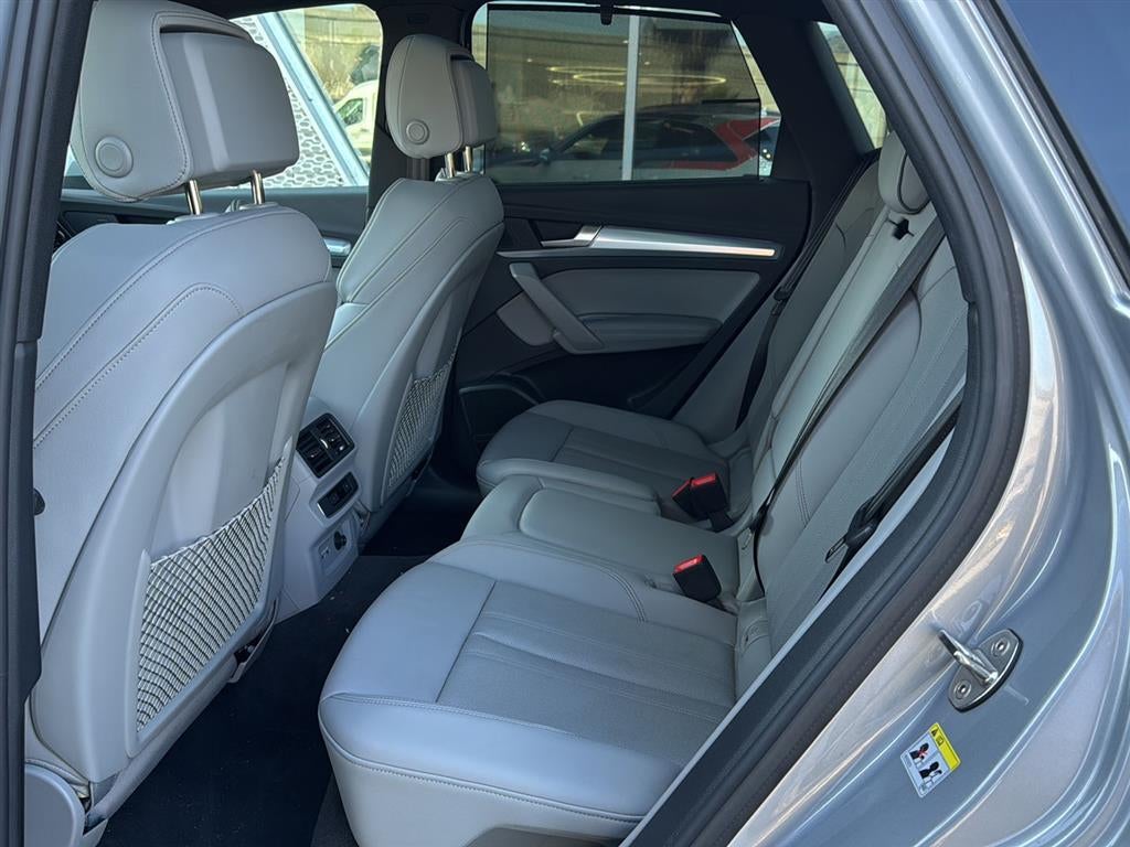 2025 Audi Q5 S line Premium Plus