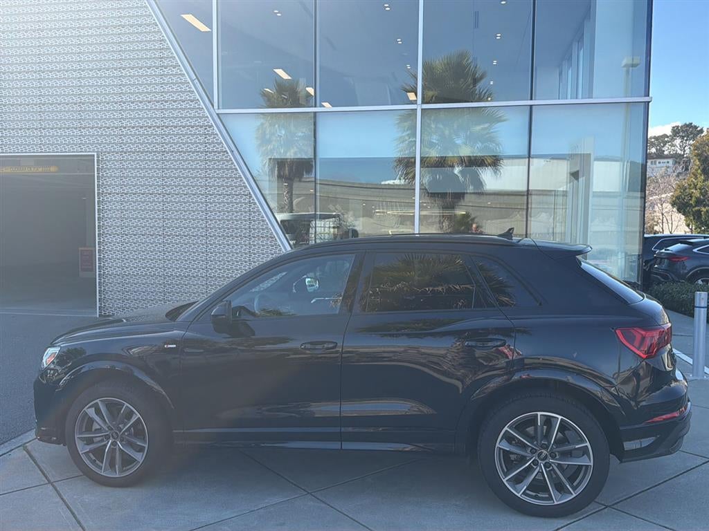 2023 Audi Q3 S line Premium Plus