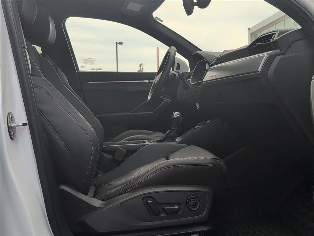 2024 Audi Q3 S line Premium Plus