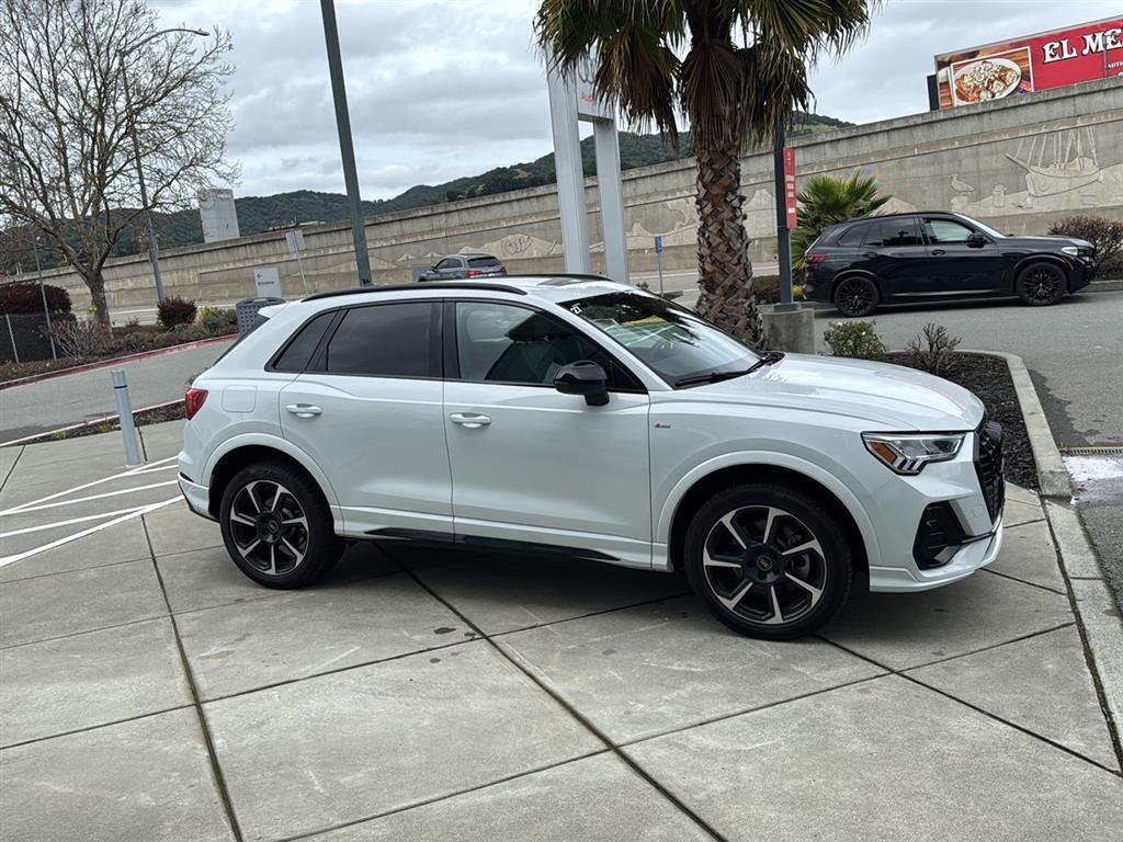 2025 Audi Q3 S line Premium Plus