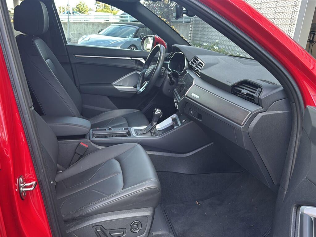 2024 Audi Q3 S line Premium Plus