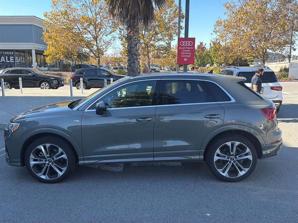 2019 Audi Q3 S line Premium Plus