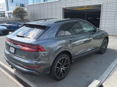 2020 Audi Q8 Premium Plus