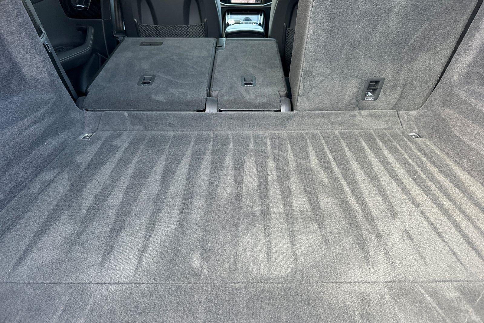 2023 Audi Q8 Premium Plus