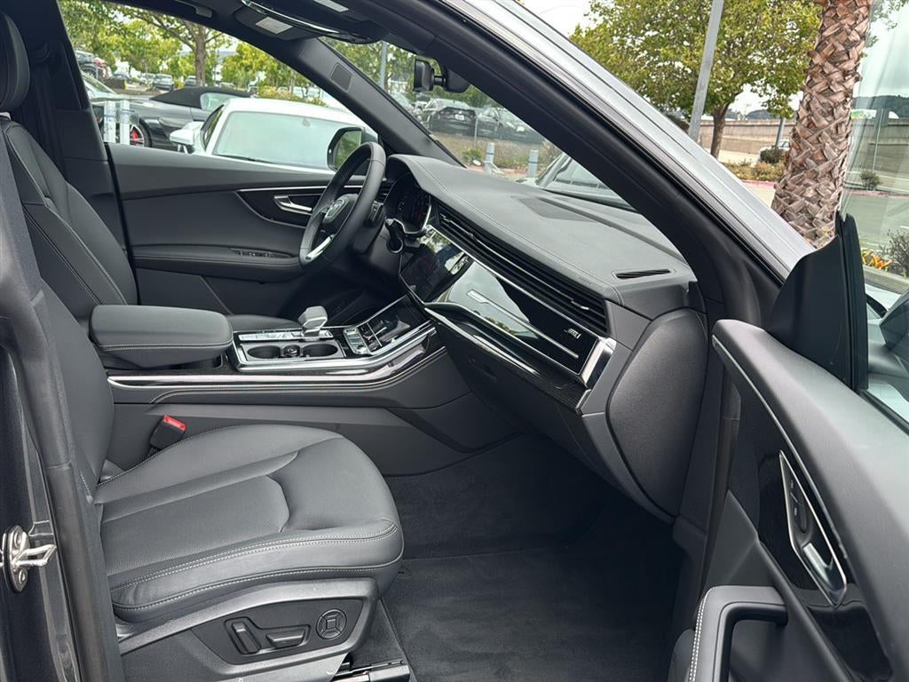 2026 Audi Q8 Premium Plus