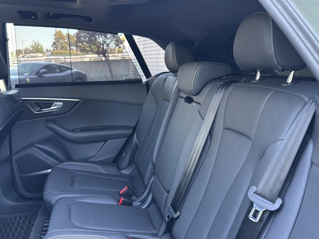 2025 Audi Q8 Premium Plus