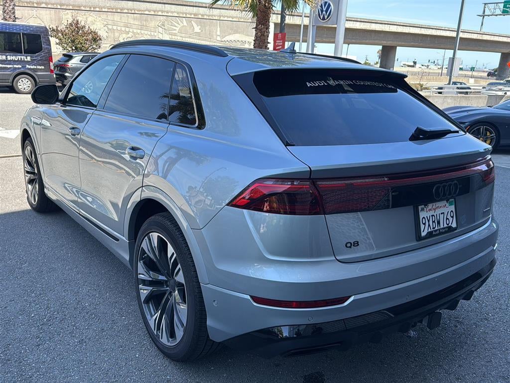 2025 Audi Q8 Premium Plus