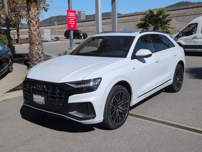2023 Audi Q8 Premium Plus
