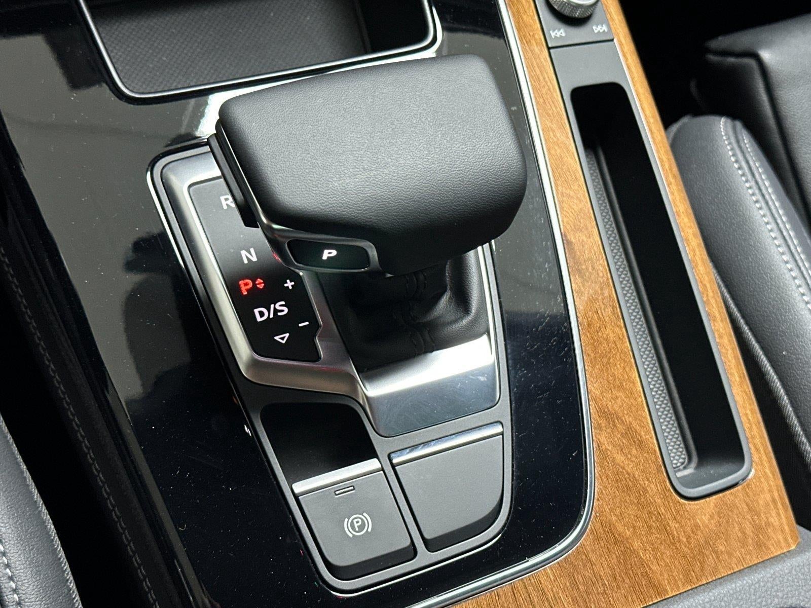 2024 Audi Q5 S line Prestige