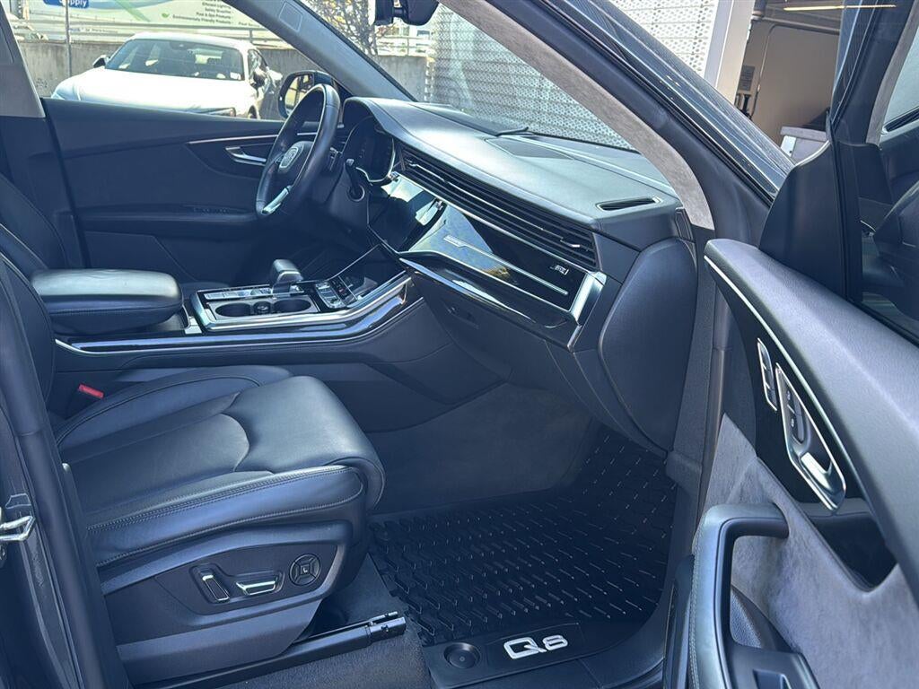 2019 Audi Q8 Prestige