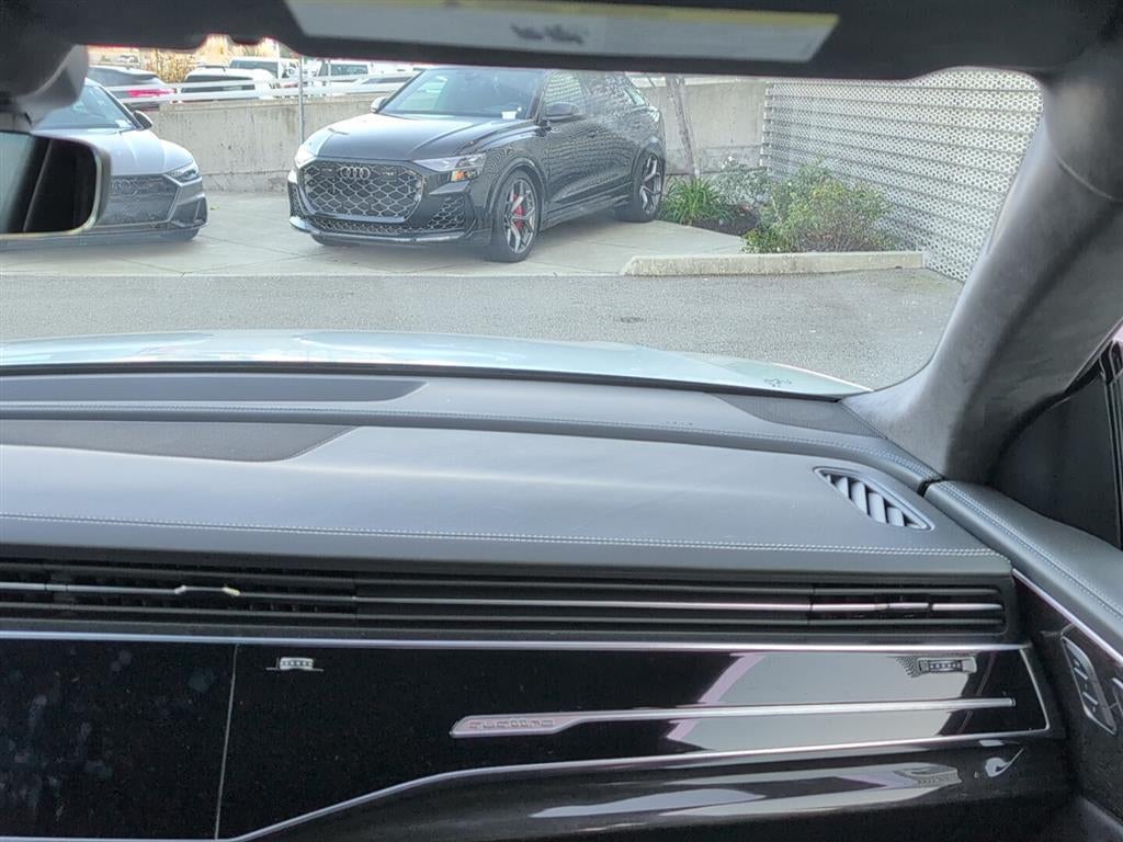 2024 Audi Q8 Prestige