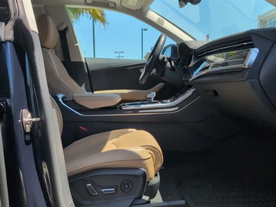 2025 Audi Q8 Prestige