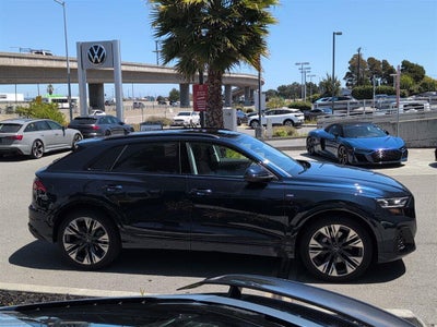 2025 Audi Q8 Prestige