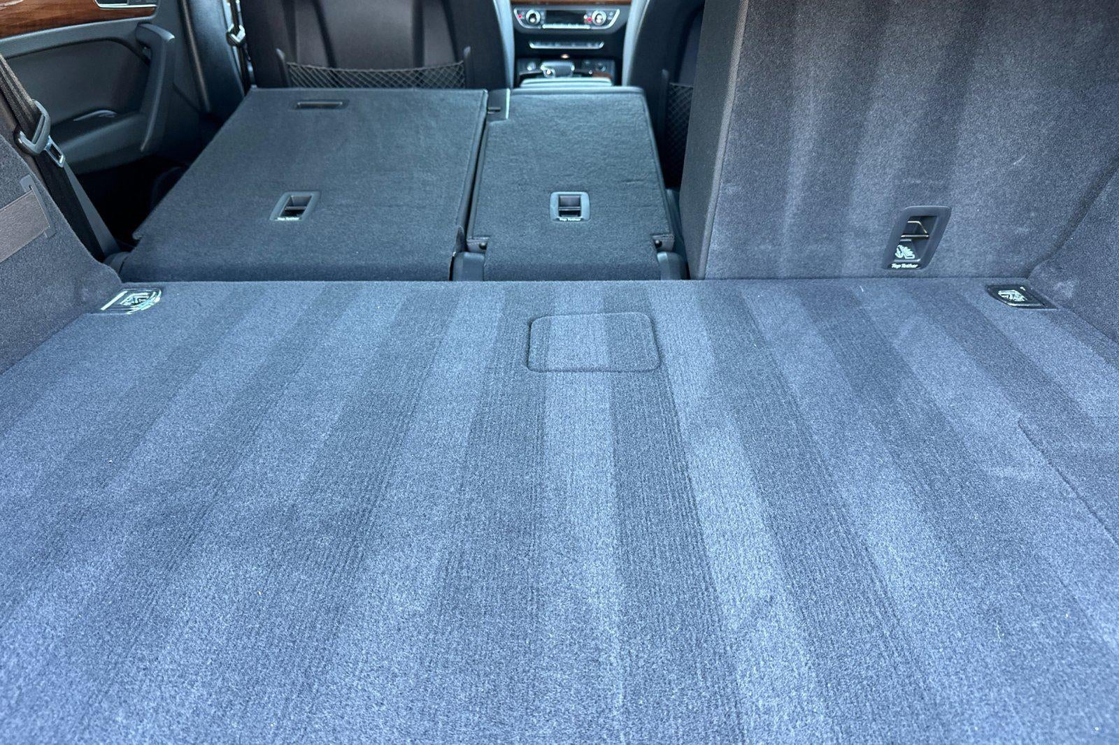 2023 Audi Q5 S line Premium