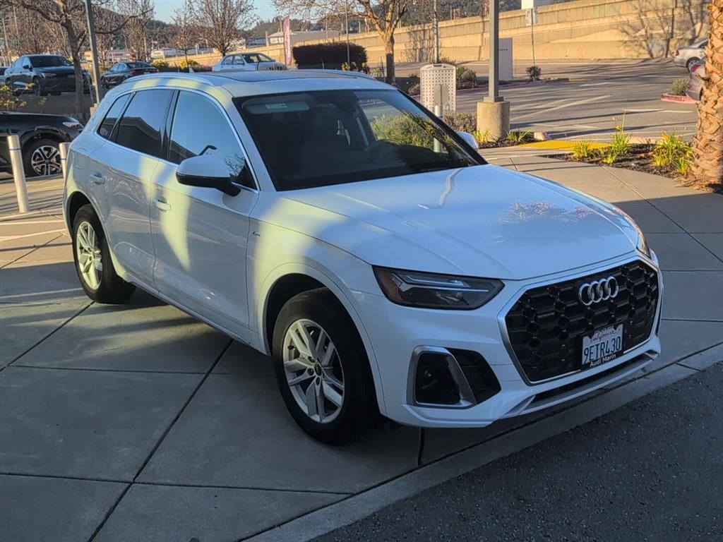 2023 Audi Q5 S line Premium