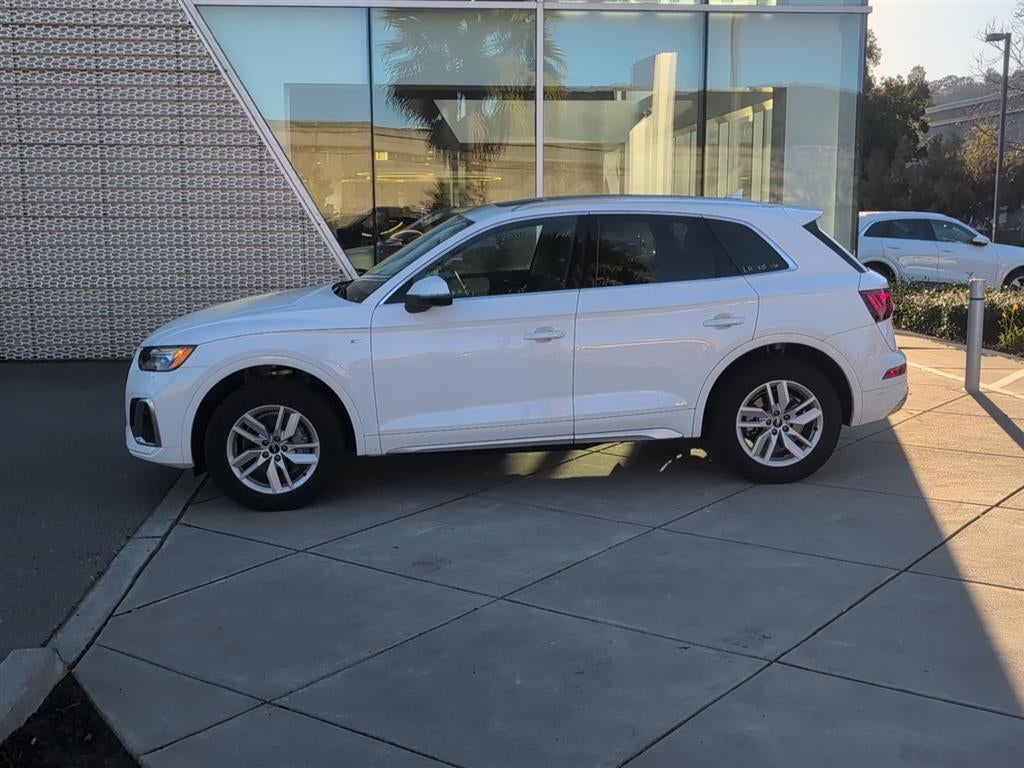 2023 Audi Q5 S line Premium
