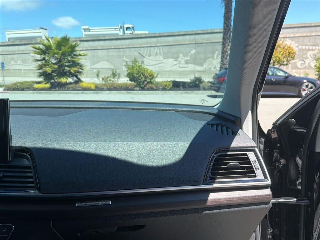 2024 Audi Q5 S line Premium