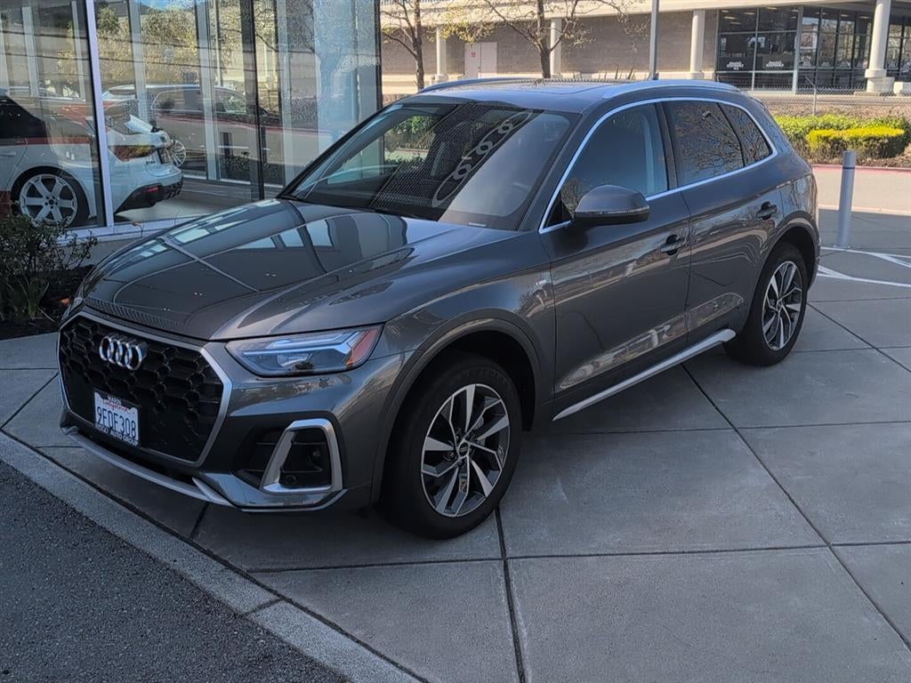 2023 Audi Q5 S line Premium