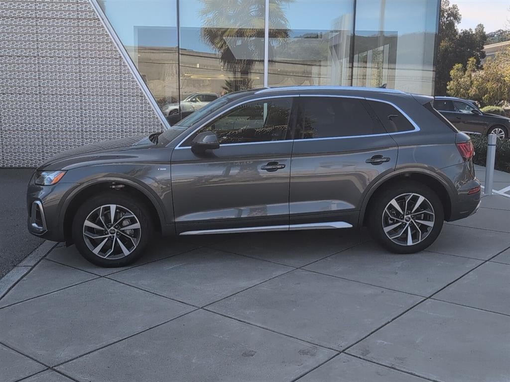 2023 Audi Q5 S line Premium