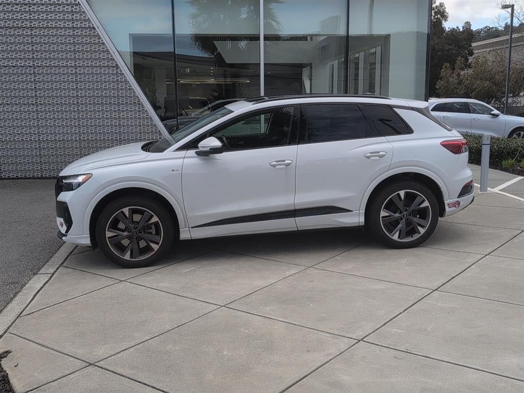 2024 Audi Q4 e-tron Premium