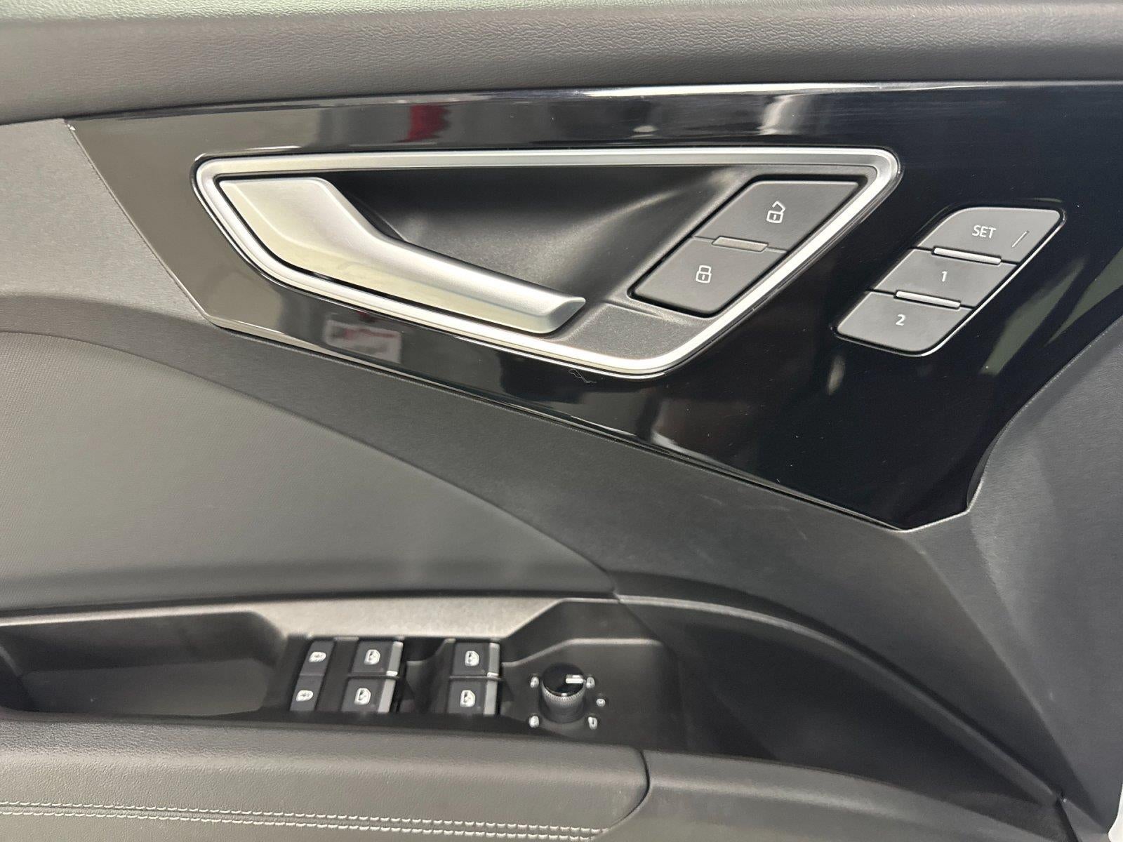2024 Audi Q4 e-tron Premium Plus