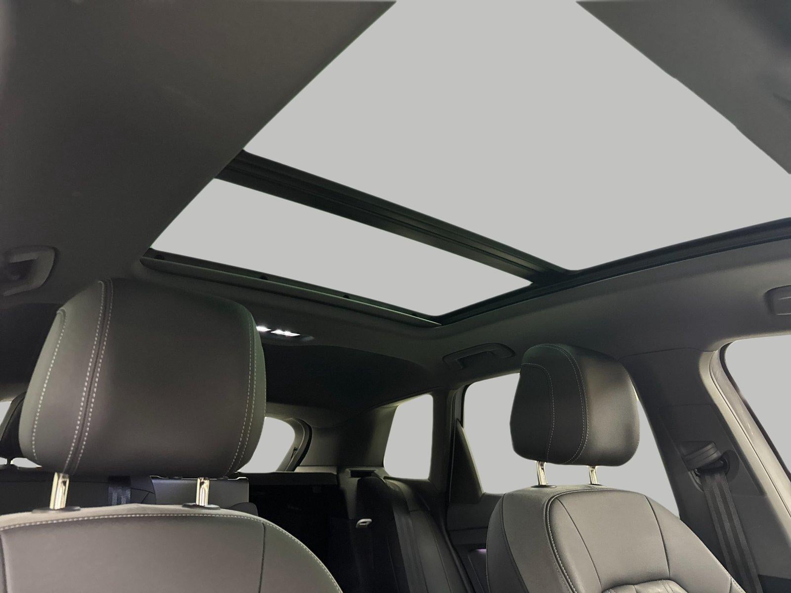 2024 Audi Q4 e-tron Premium Plus
