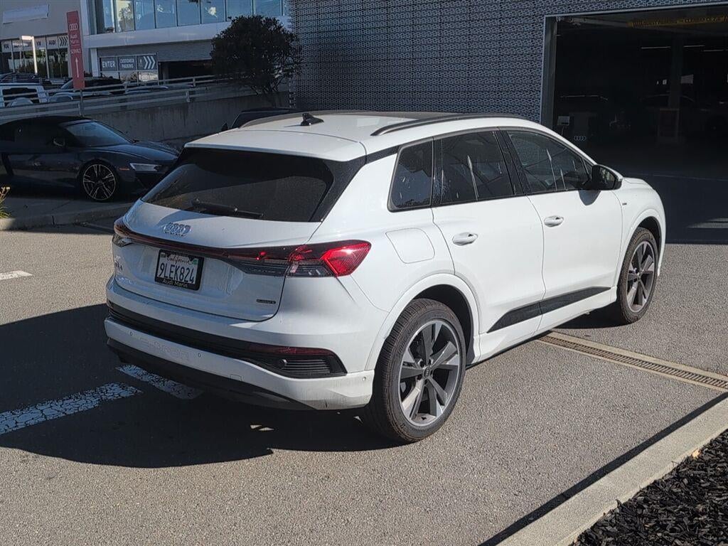 2024 Audi Q4 e-tron Premium Plus