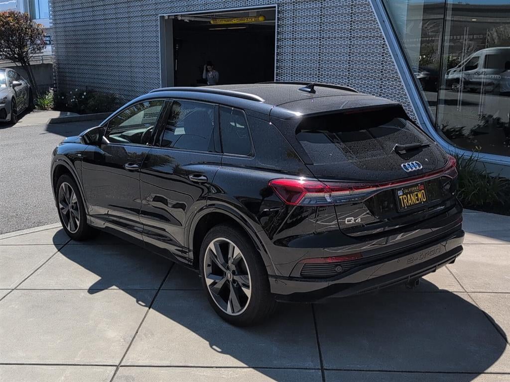 2024 Audi Q4 e-tron Premium Plus
