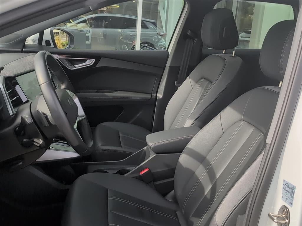 2024 Audi Q4 e-tron Premium Plus