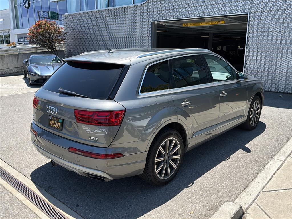 2017 Audi Q7 Premium Plus