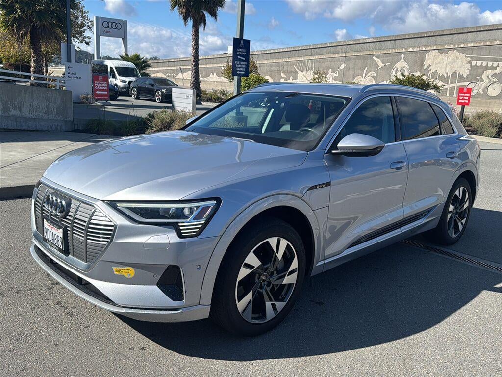 2022 Audi E-Tron Premium Plus