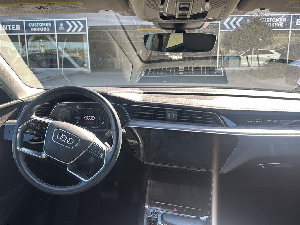 2022 Audi E-Tron Premium Plus