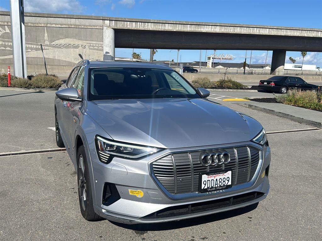 2022 Audi E-Tron Premium Plus