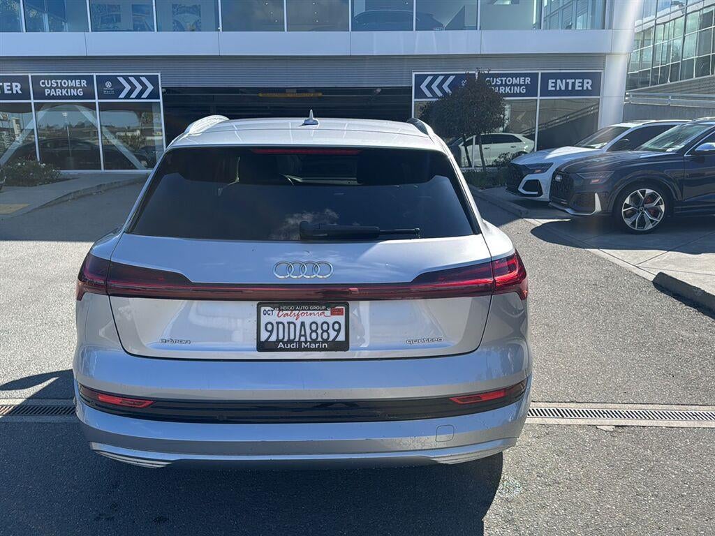 2022 Audi E-Tron Premium Plus