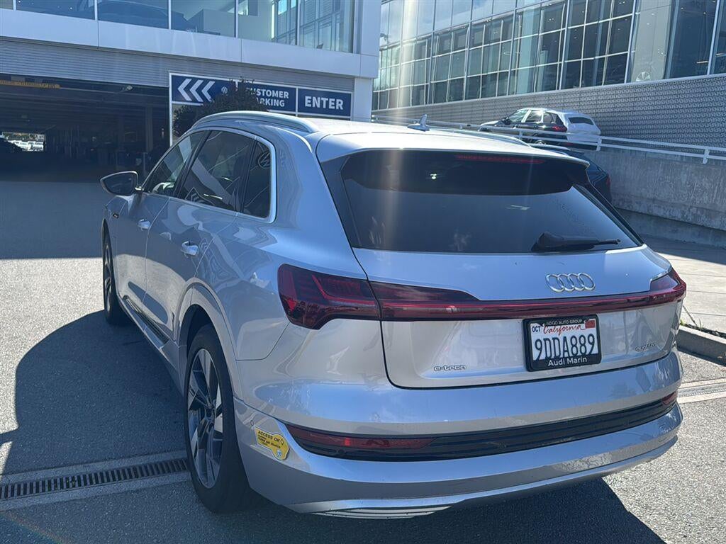 2022 Audi E-Tron Premium Plus