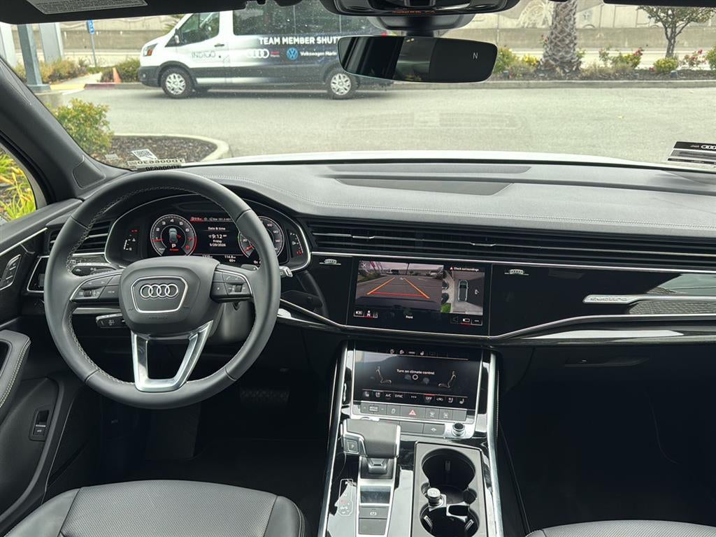 2026 Audi Q7 Premium Plus