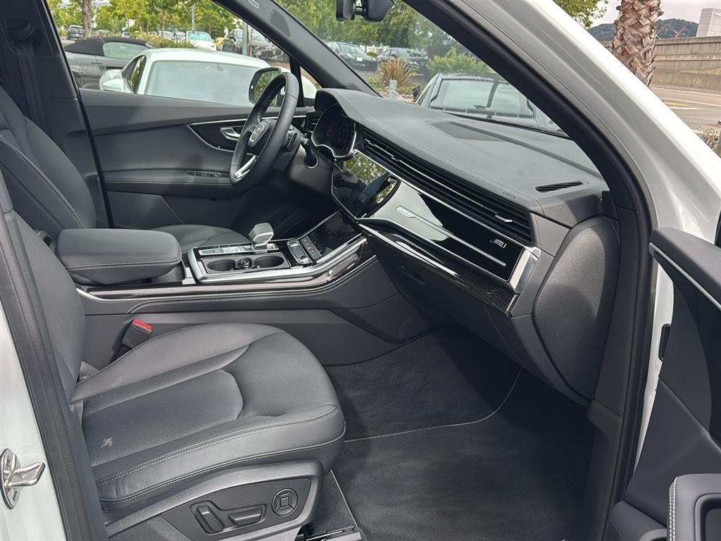 2026 Audi Q7 Premium Plus