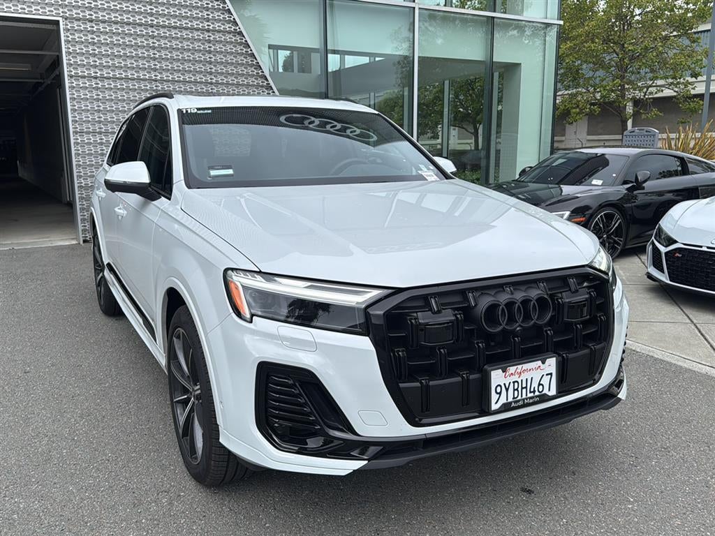 2026 Audi Q7 Premium Plus