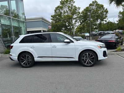 2026 Audi Q7 Premium Plus