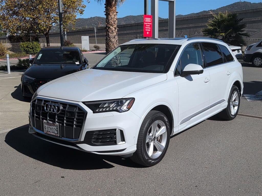 2023 Audi Q7 Premium Plus