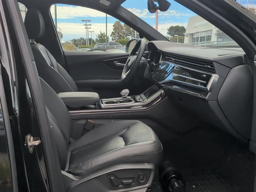 2023 Audi Q7 Premium Plus