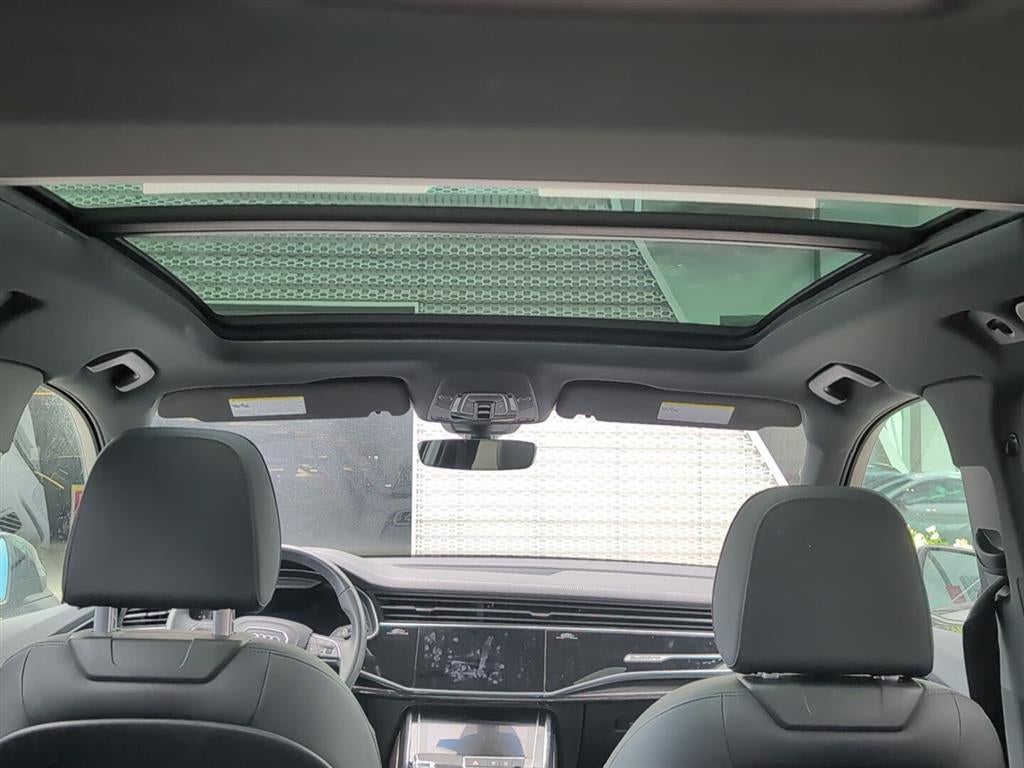 2023 Audi Q7 Premium Plus